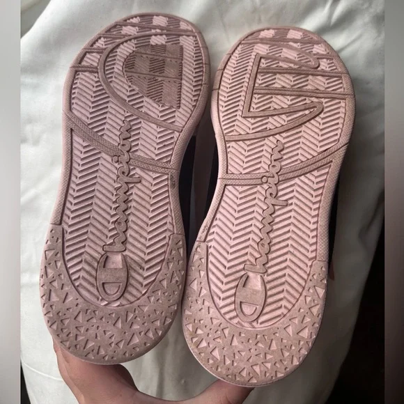 Lightly used Champion Sneakers - Picture 4 of 10